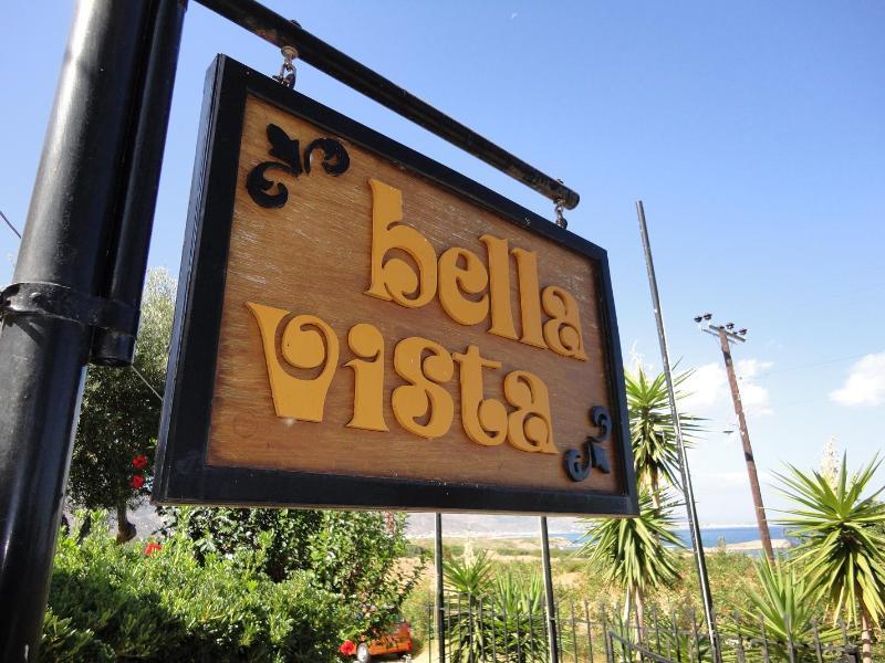 Готель Bella Vista Сіссяв Екстер'єр фото
